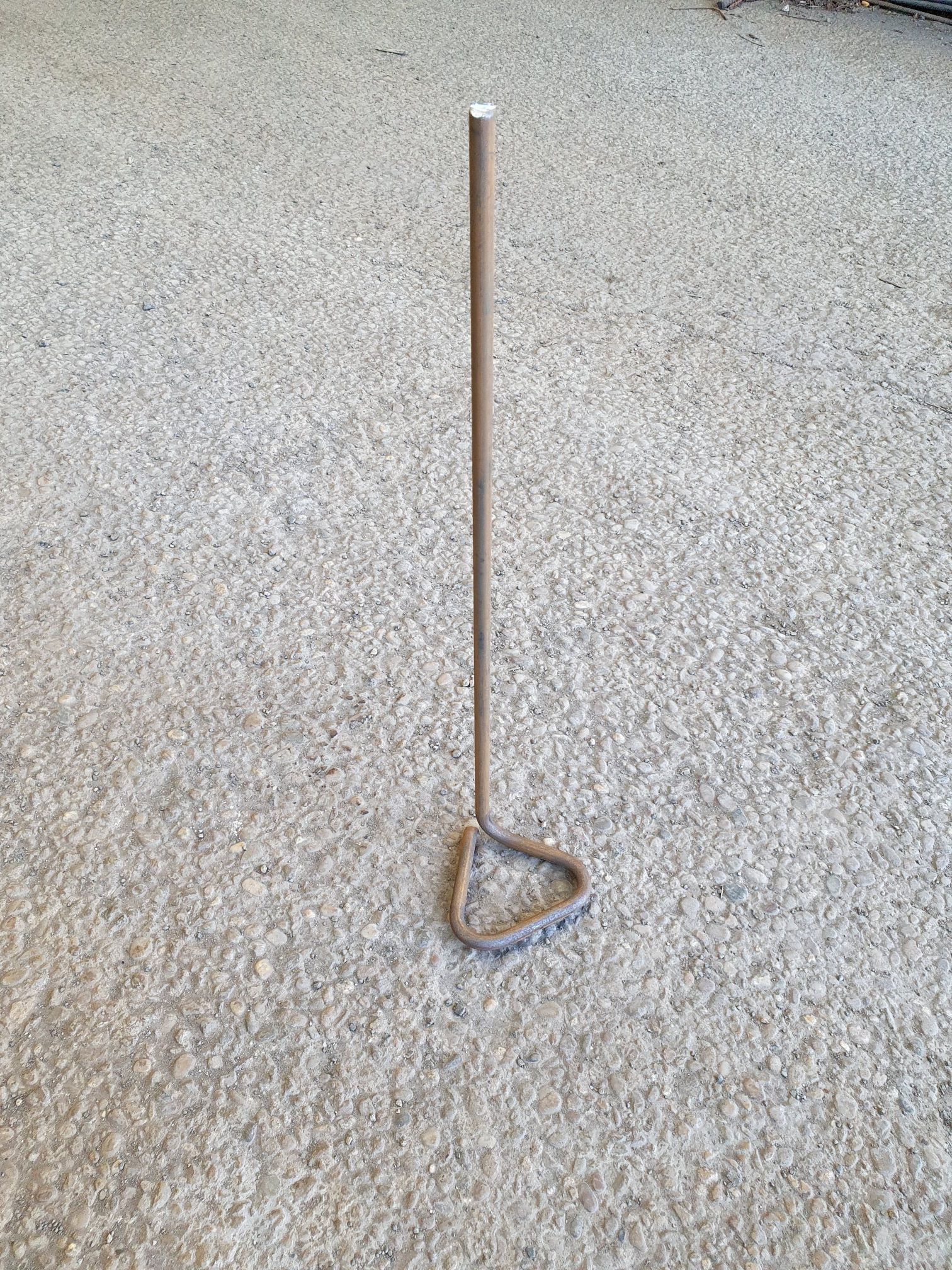 Non-Penetrating Road Form Pins