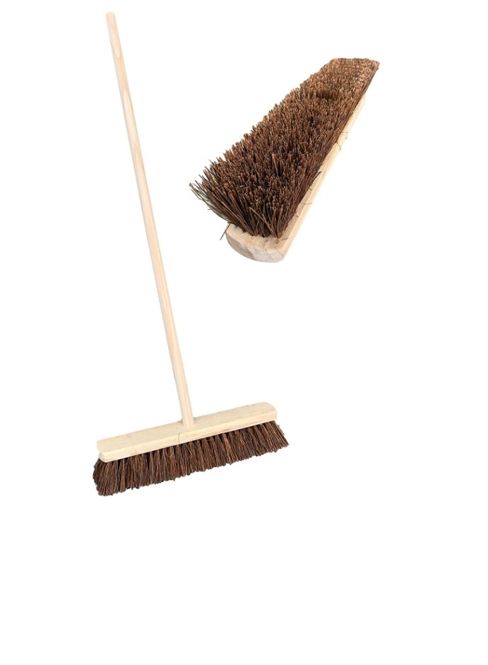 Bassine Med Stiff Platform Brush